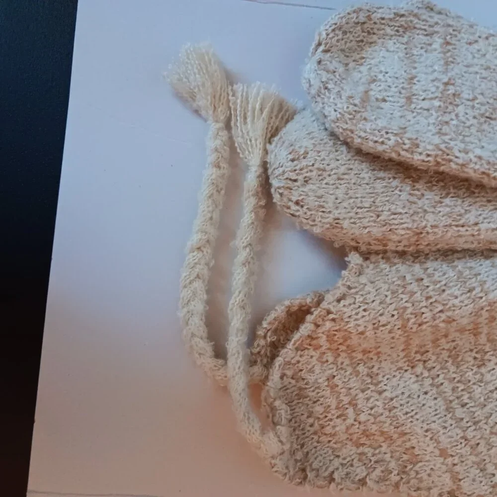 WOMEN'S TAN HAT AND MITTENS SET NWOT